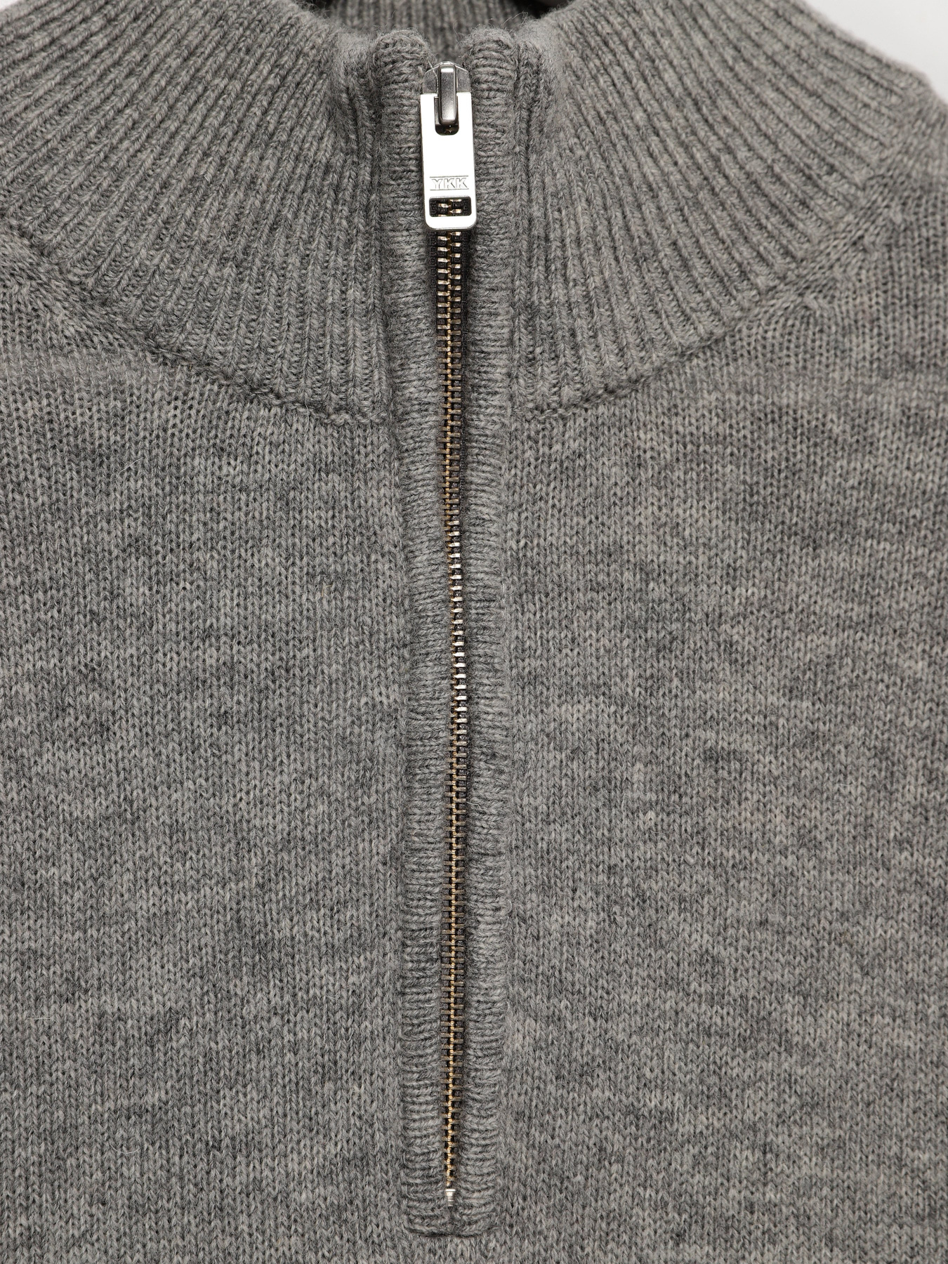 Свитер H&M модель 0874852_с.сірий Фото