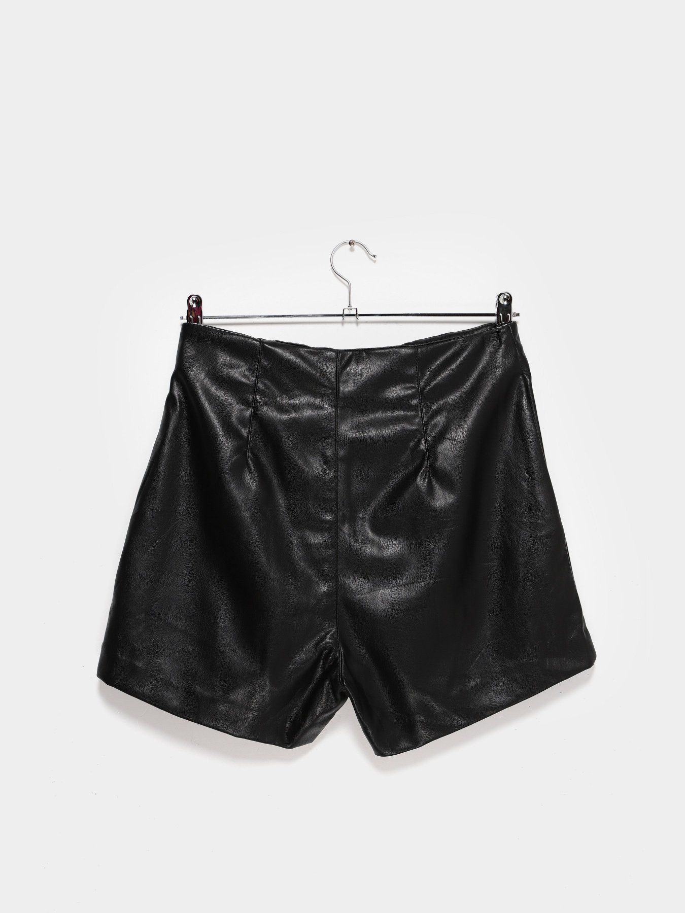 Шорти H&M модель 0904844_чорний Фото