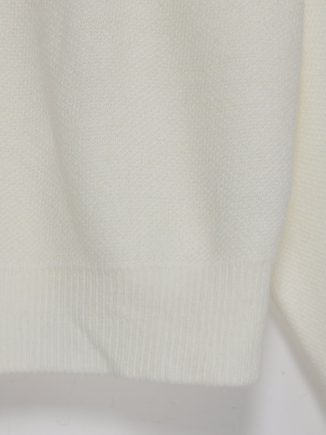 Джемпер H&M модель 0905852_білий Фото