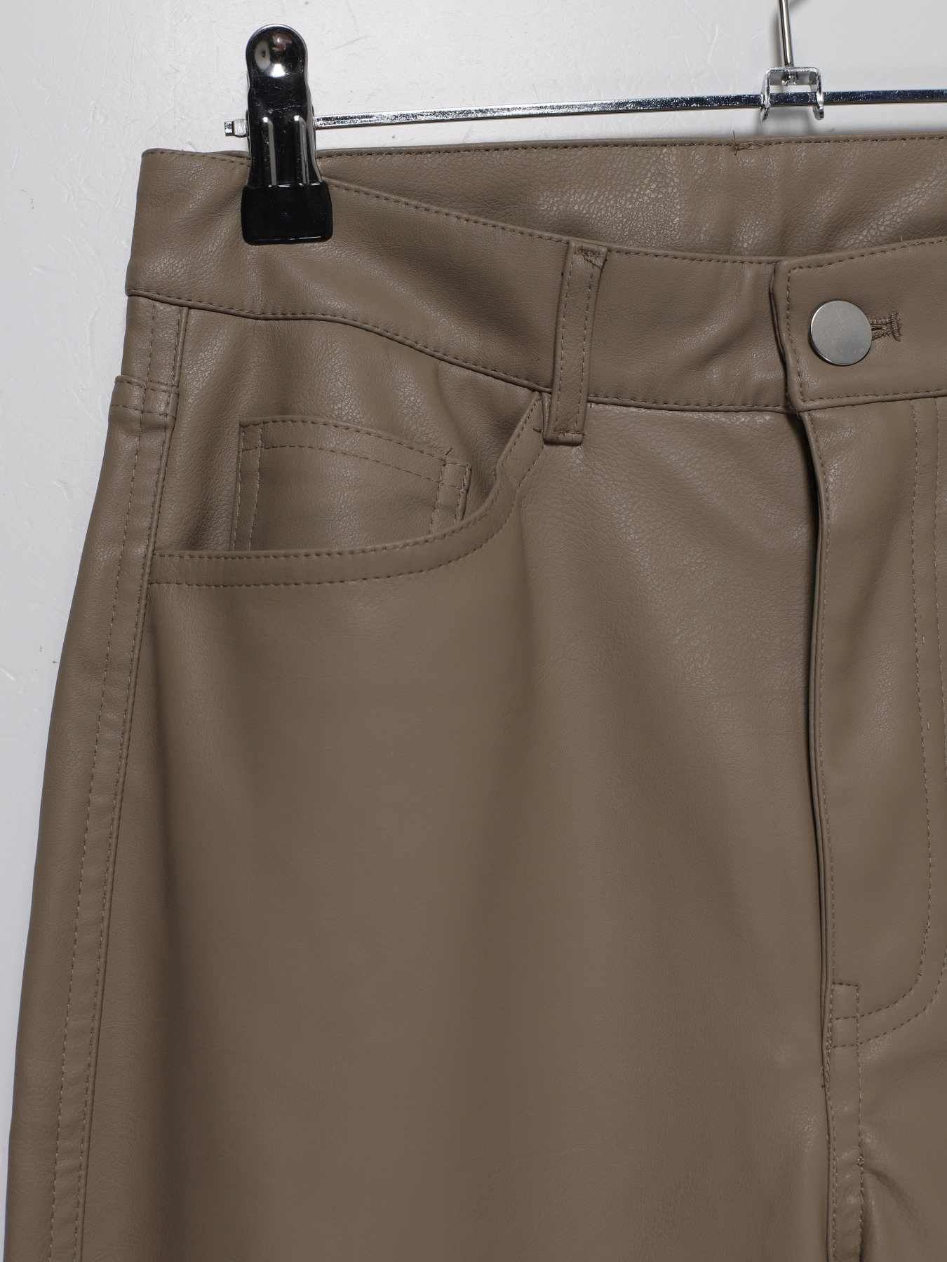 Повседневные штаны H&M модель 0910601_бежевий Фото