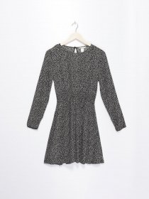Платье мини H&M модель 0213321_чорний з білим Фото