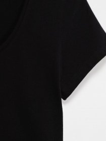 Футболка H&M модель 0264984_чорний Фото