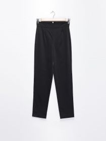 Повседневные штаны H&M модель 0303334_чорний Фото