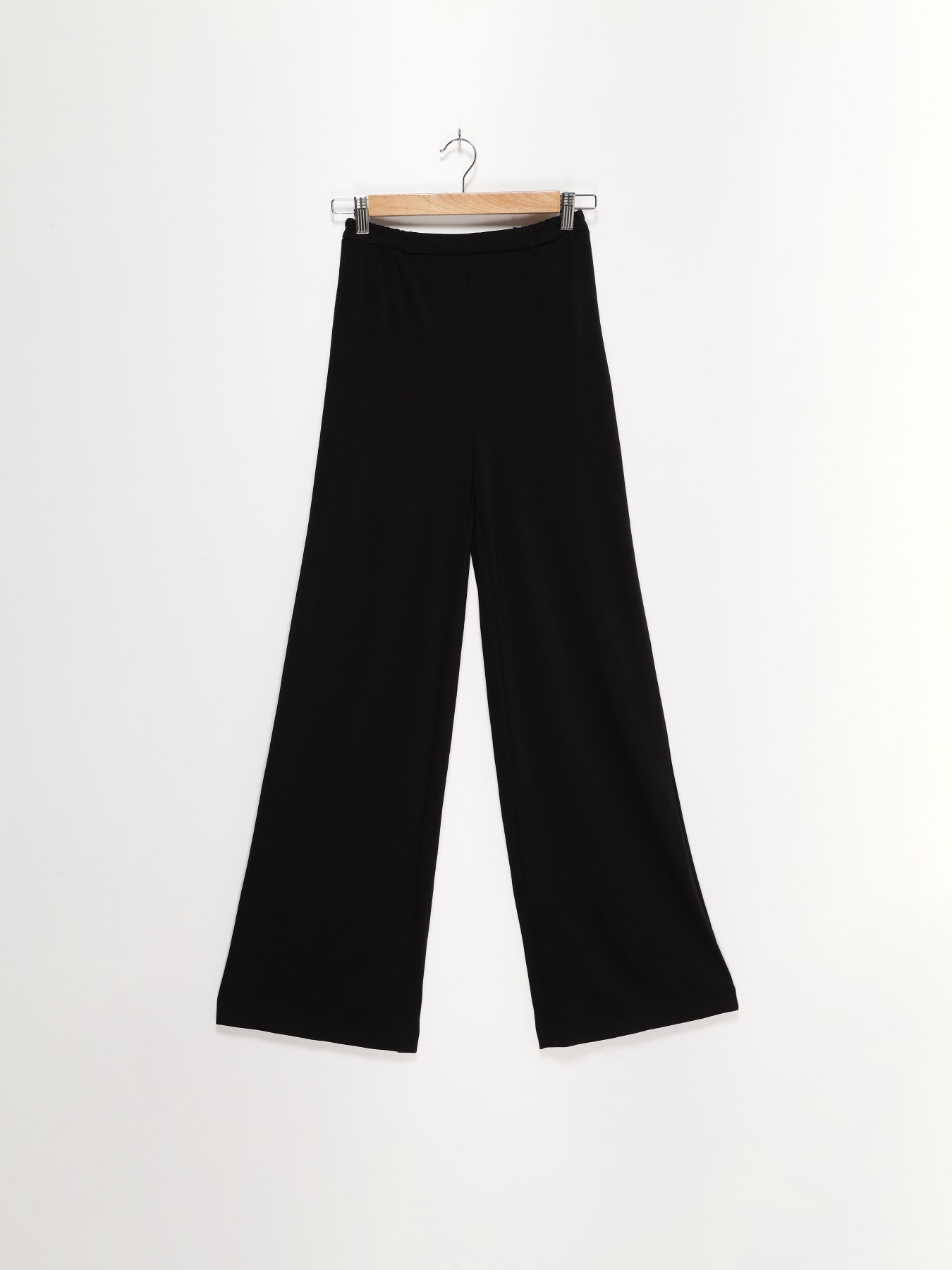 Повседневные штаны H&M модель 0303341_чорний Повседневные штаны H&M модель 0303341_чорний Фото