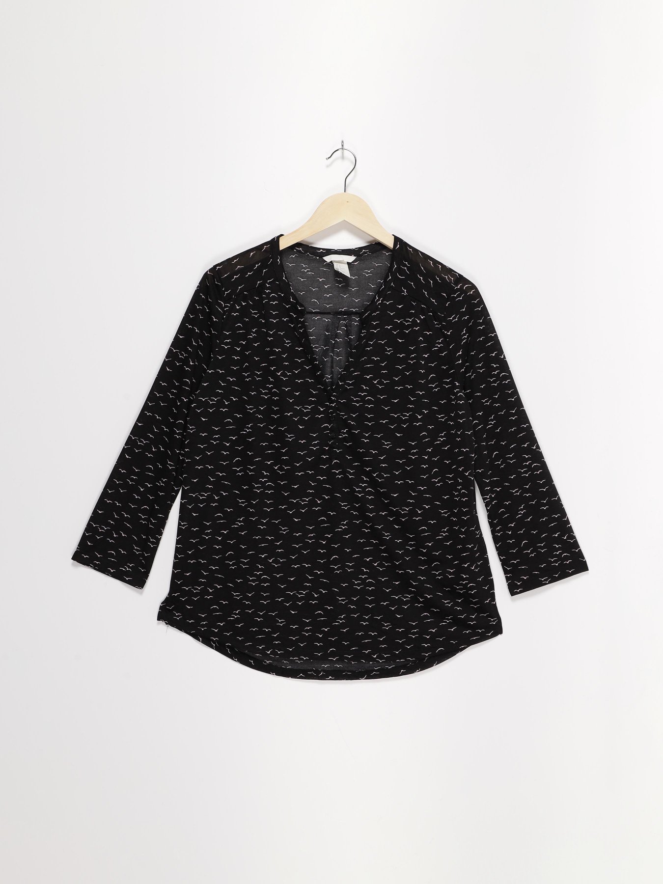 Лонгслив H&M модель 0308061_чорний комб. Фото