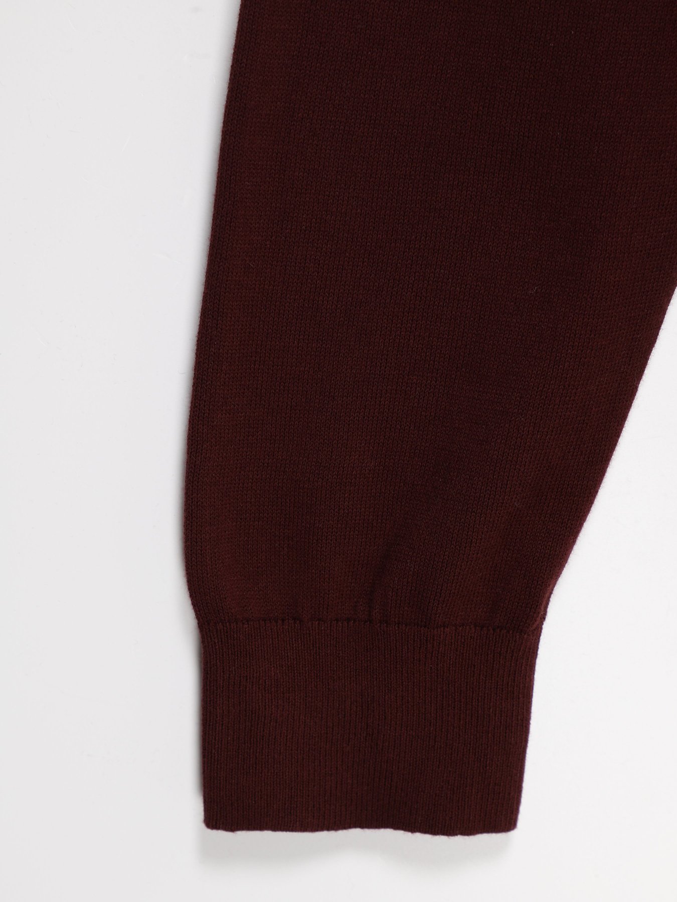 Джемпер H&M модель 0340546_бордовий Фото