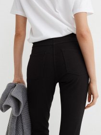 Брюки повседневные H&M модель 0578476_чорний Фото