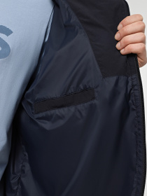 Демісезонна куртка Boss модель 50530279-404 Фото