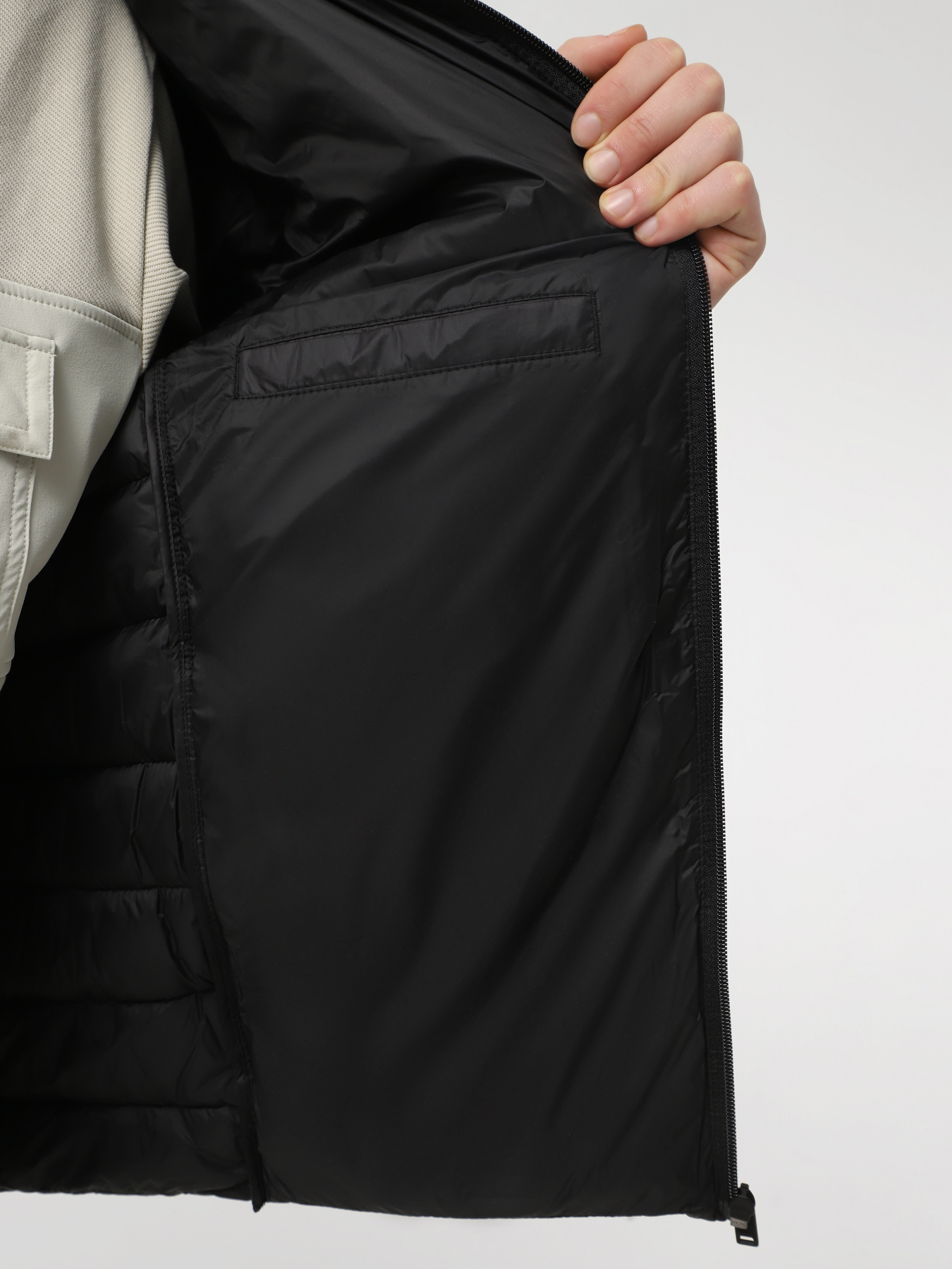 Демісезонна куртка Boss модель 50530822-001 Фото