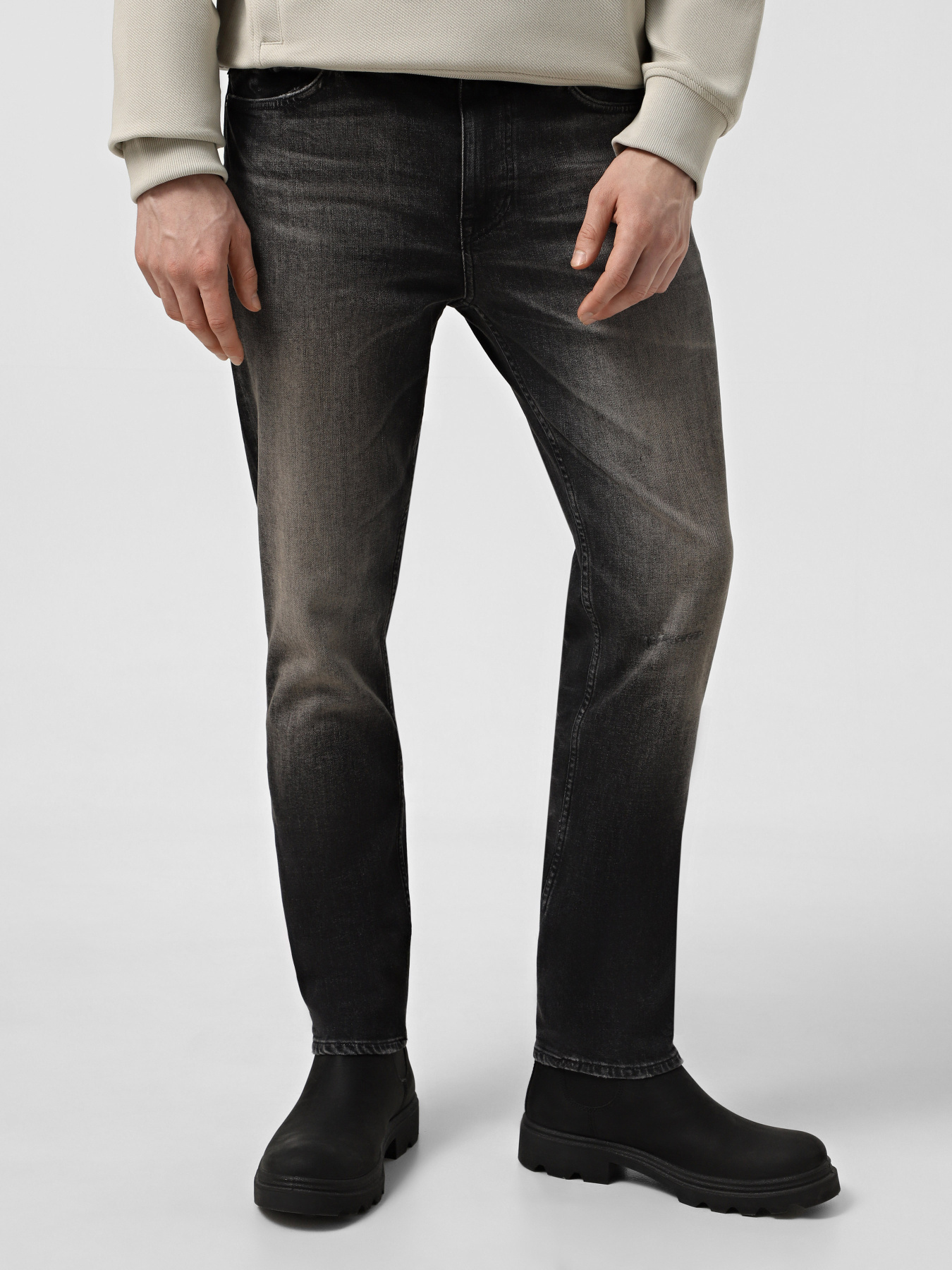 Зауженные джинсы Boss модель 50534701-020 Фото