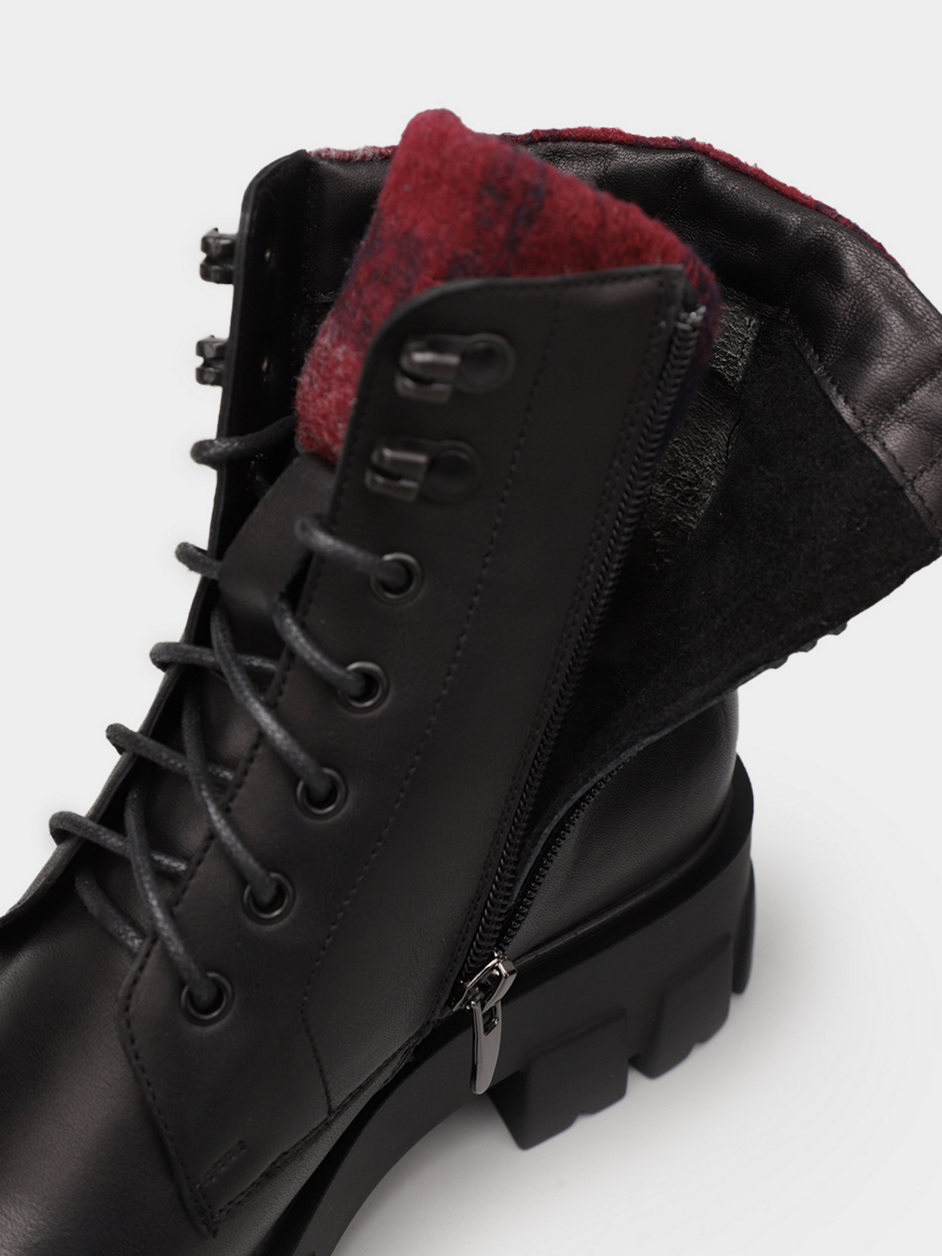 Ботинки IKOS модель 7015-1B Фото