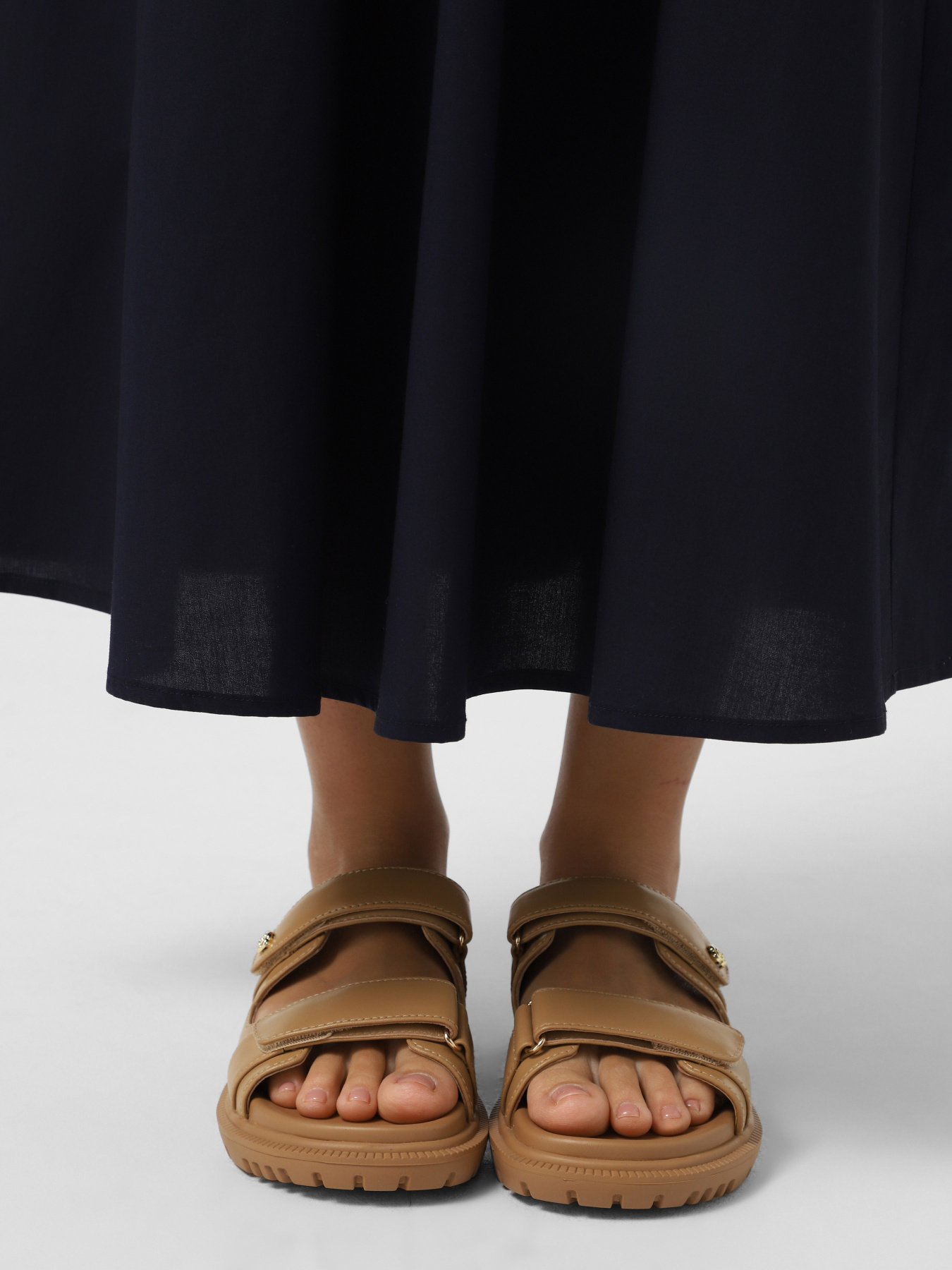 Шлепанцы INTERTOP x KVITKOVA модель 312-1004/104 Фото