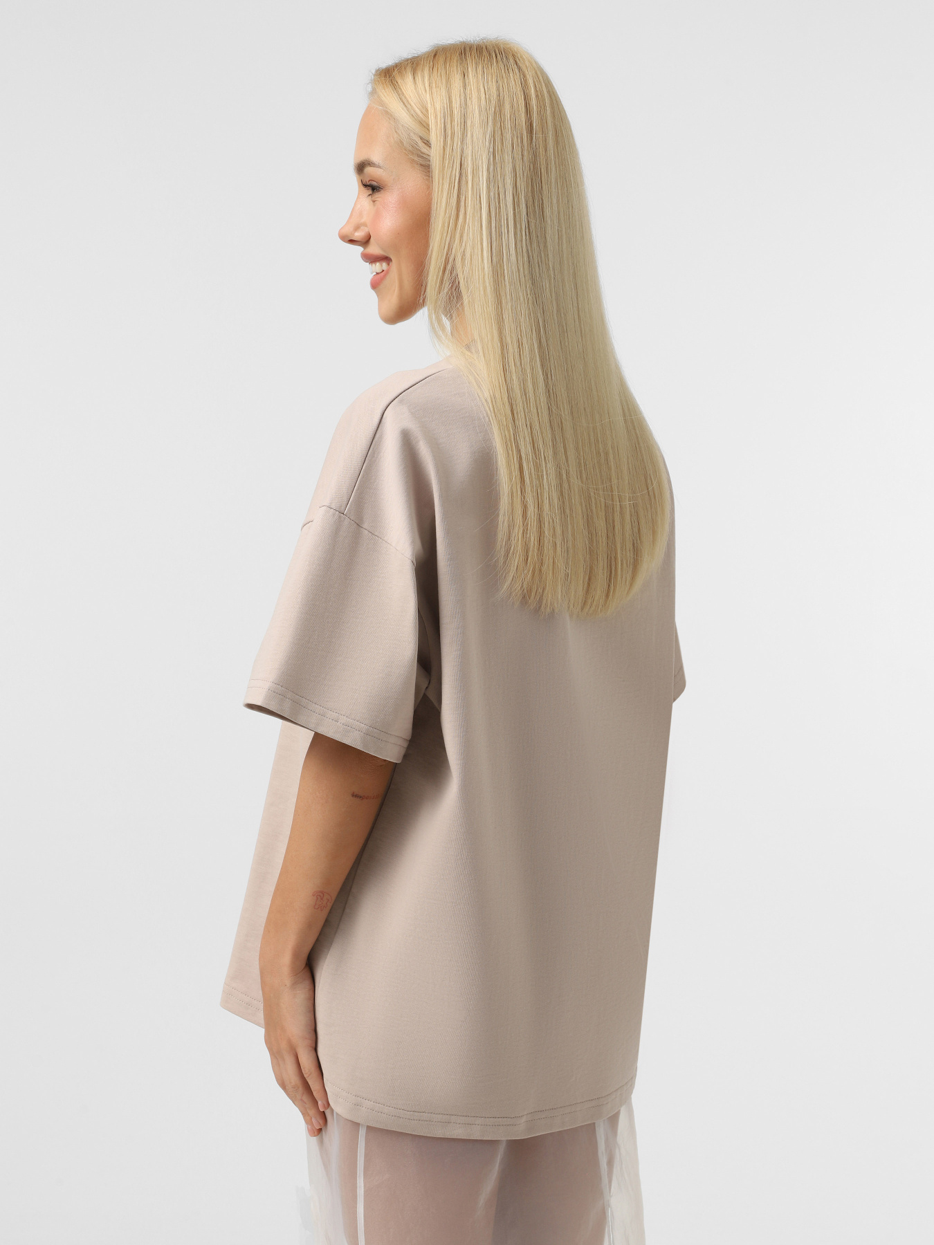 Футболка INTERTOP x KVITKOVA модель 31-200/306 Фото