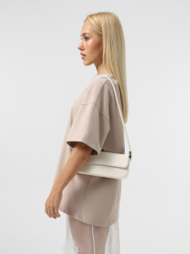 Футболка INTERTOP x KVITKOVA модель 31-200/306 Фото