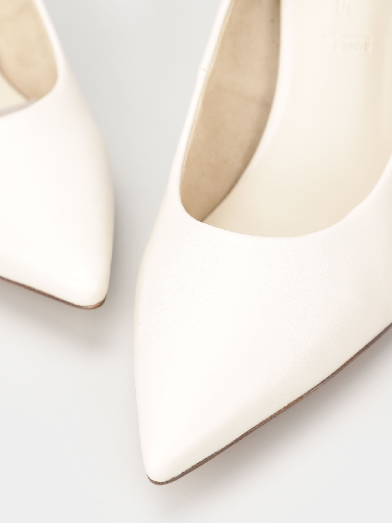 Туфли-лодочки Tamaris модель 1-1-22428-20 418 IVORY Фото