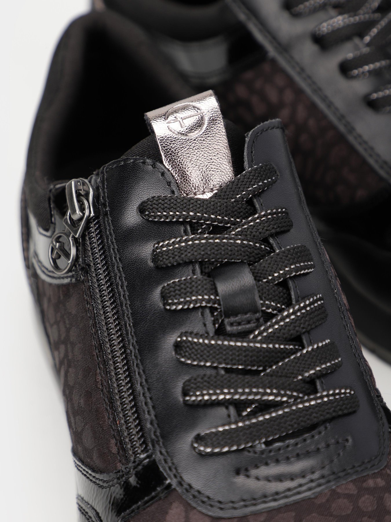 Кроссовки Tamaris модель 1-1-23603-20 085 BLACK UNI COMB Фото