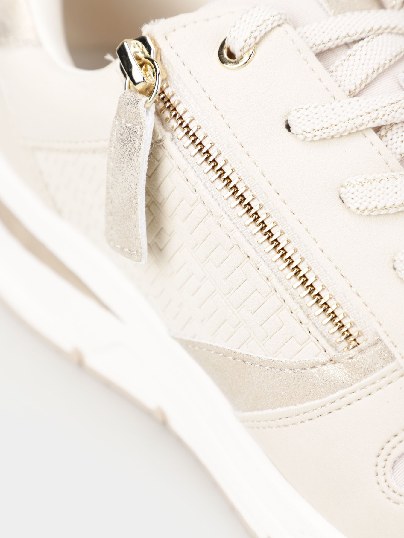 Кроссовки Tamaris модель 1-1-23702-20 430 IVORY COMB Фото