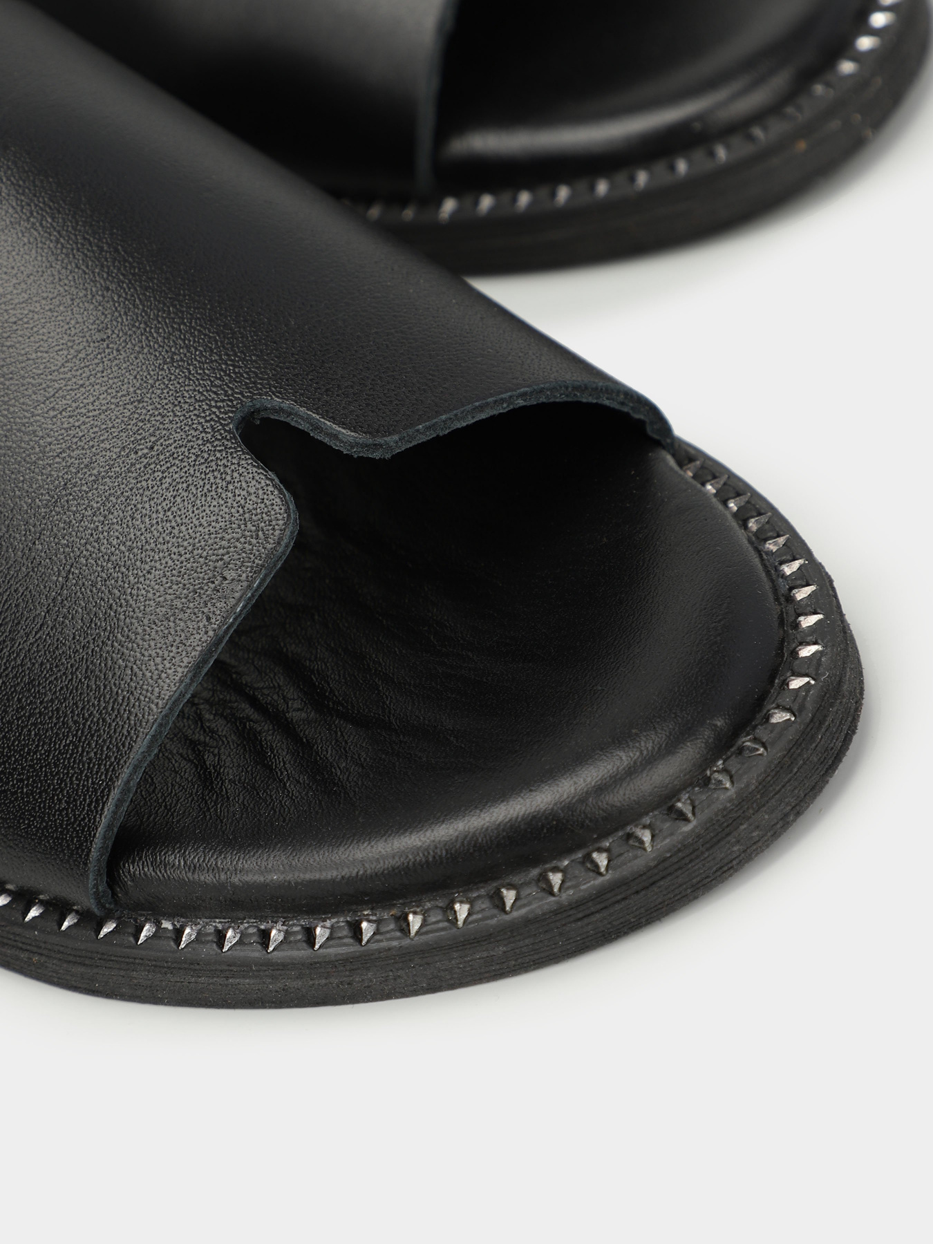 Шлепанцы Tamaris модель 1-1-27135-20 001 BLACK Фото