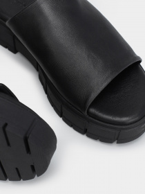 Шлепанцы Tamaris модель 1-1-27252-20 007 BLACK UNI Фото