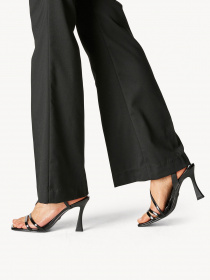 Босоножки Tamaris модель 1-1-28357-20 018 BLACK PATENT Фото