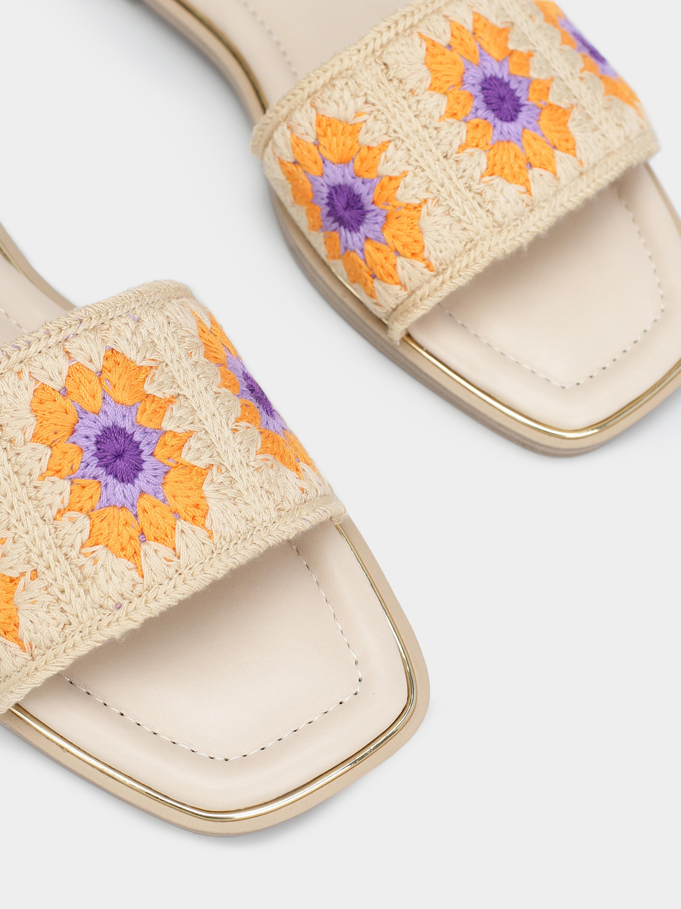 Шльопанці Tamaris модель 1-1-27142-30 402 BEIGE COMB Фото