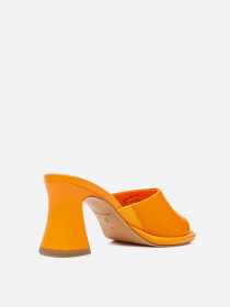 Сабо Tamaris модель 1-1-27249-30 606 ORANGE Фото