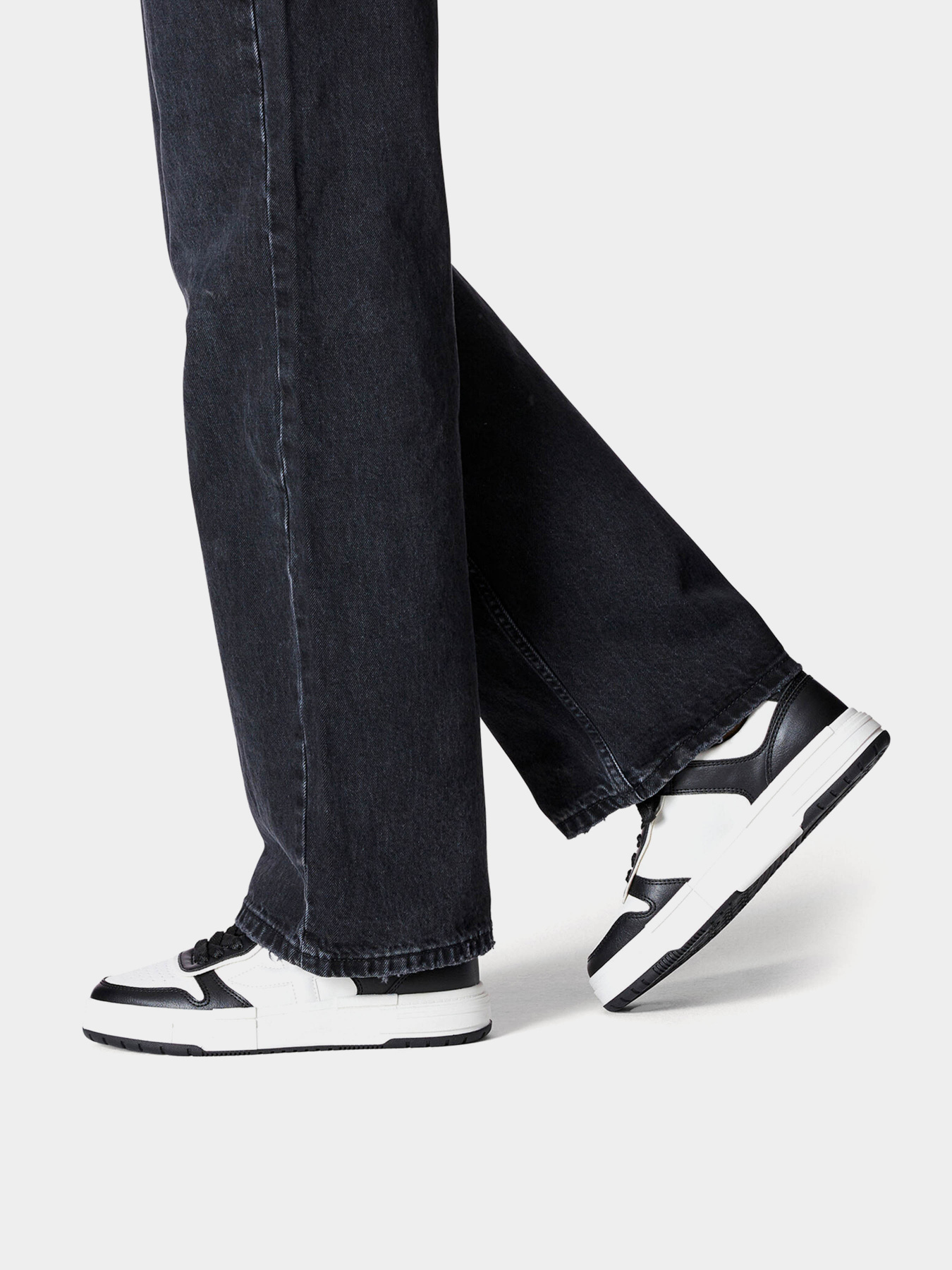 Кросівки повсякденні Tamaris модель 1-1-23749-41-001 Фото