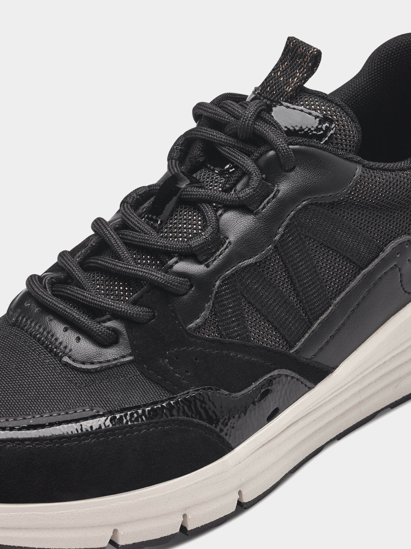 Кроссовки Tamaris модель 1-1-23735-41-098 Фото