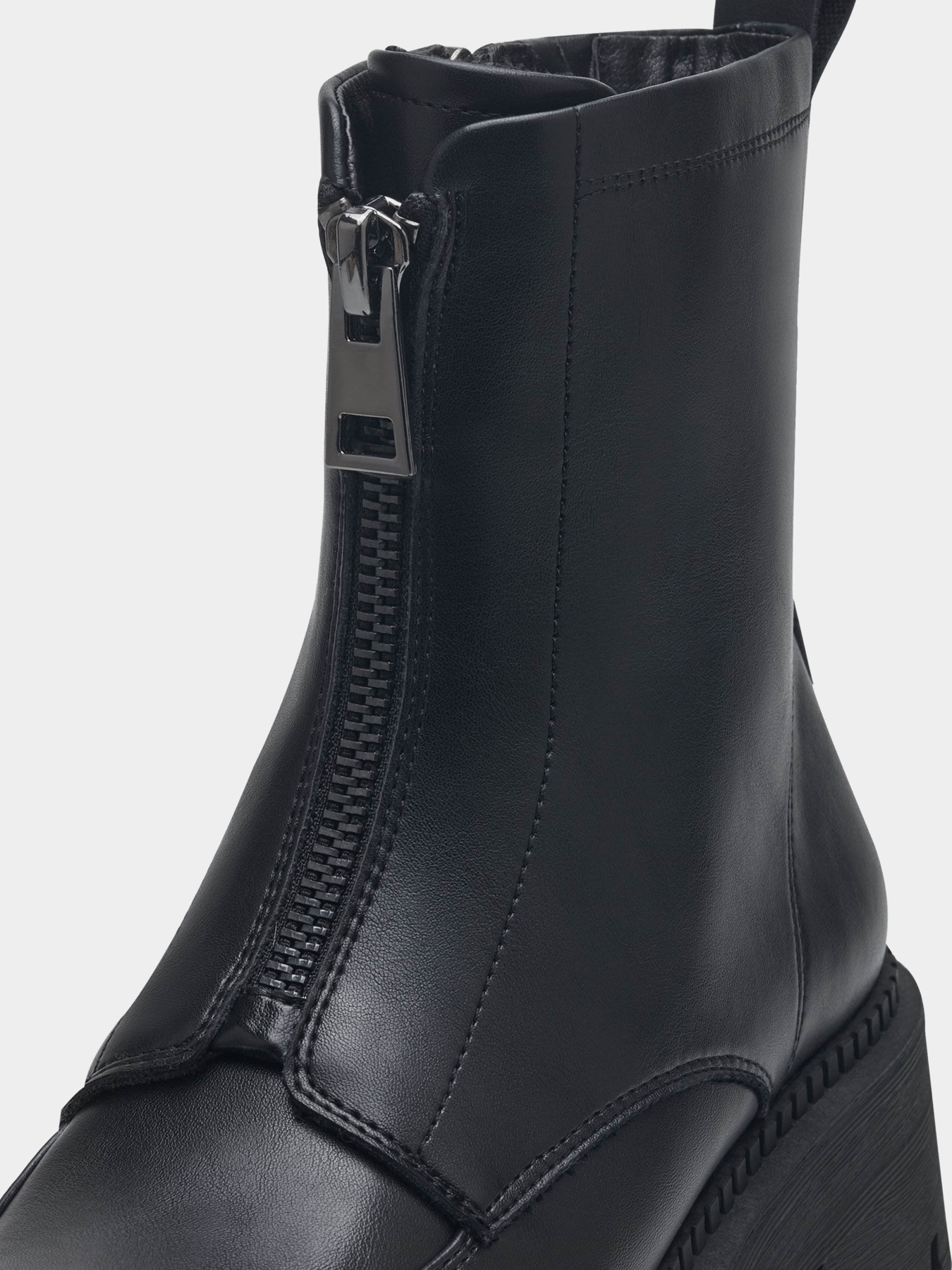 Ботинки Tamaris модель 1-1-25823-41-001 Фото