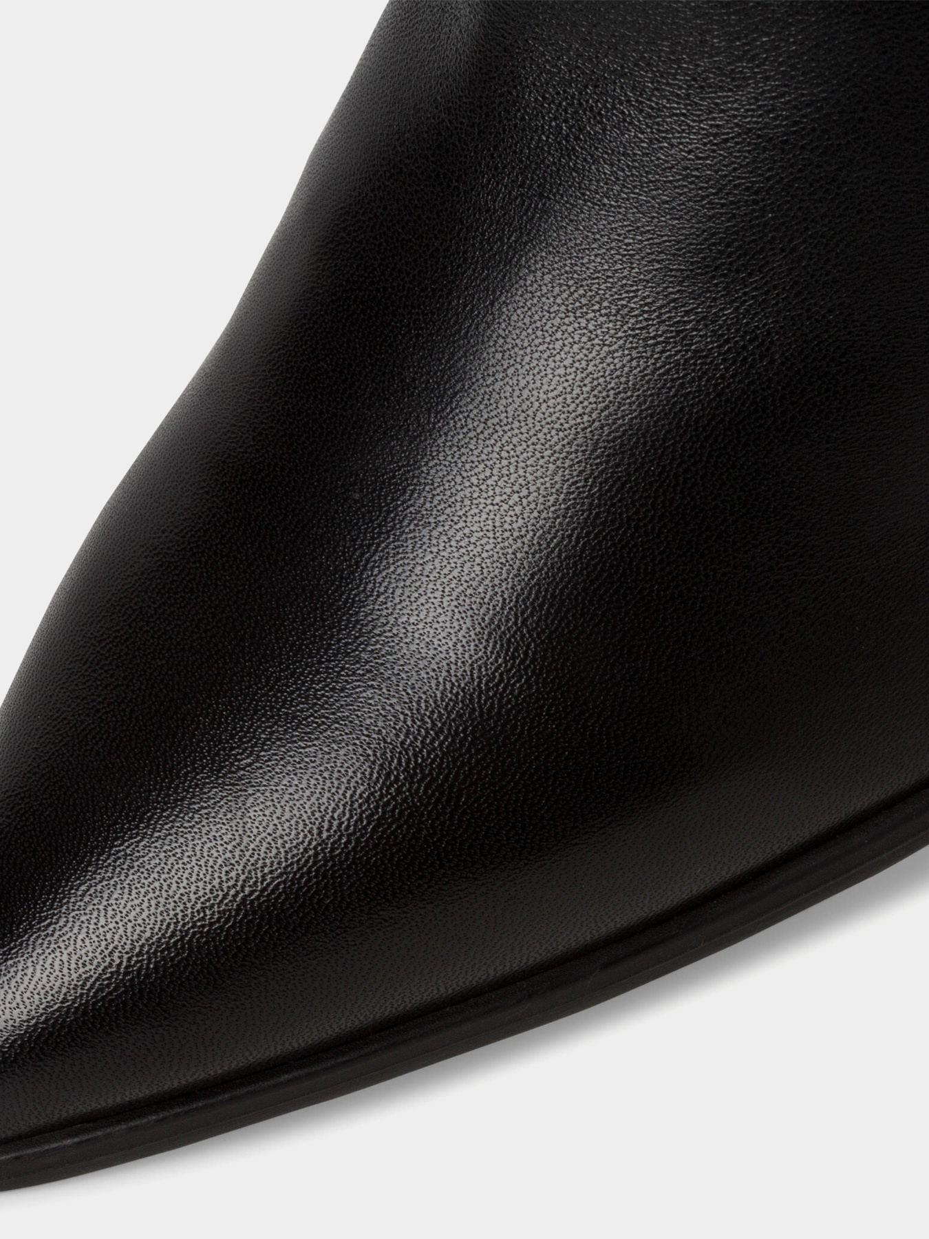 Бoтильоны Tamaris модель 1-1-25038-41-001 Бoтильоны Tamaris модель 1-1-25038-41-001 Фото