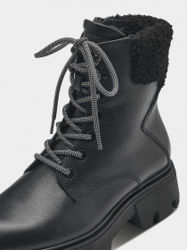 Ботинки Tamaris модель 1-1-26285-41-003 Фото