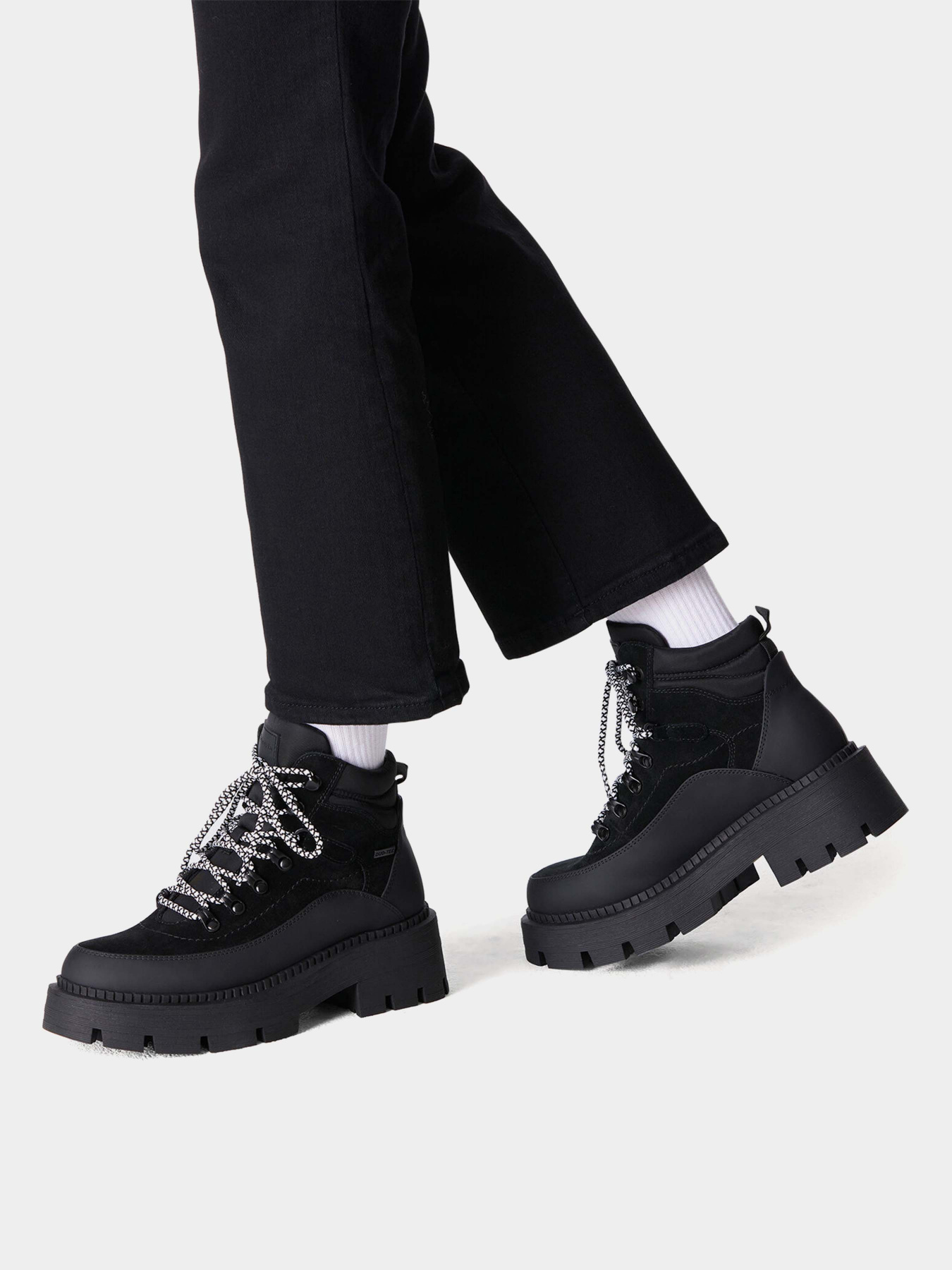 Черевики Tamaris модель 1-1-26849-41-001 Черевики Tamaris модель 1-1-26849-41-001 Фото