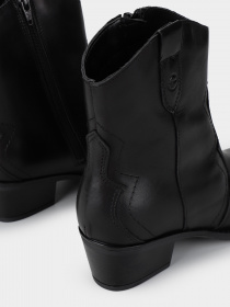 Сапоги Tamaris модель 1-1-25702-41-003 Фото