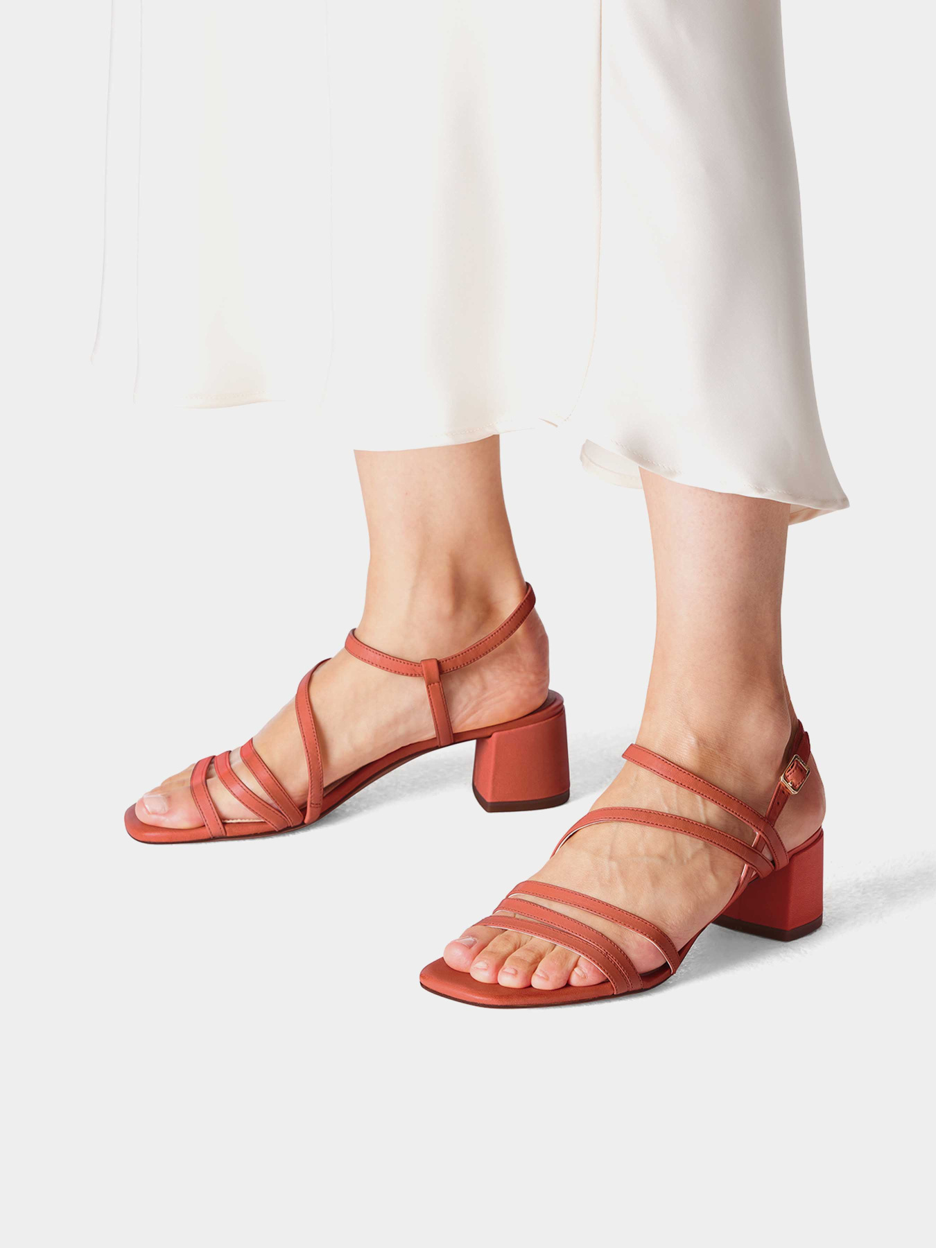 Tamaris модель 1-28211-42-606 Tamaris модель 1-28211-42-606 Фото