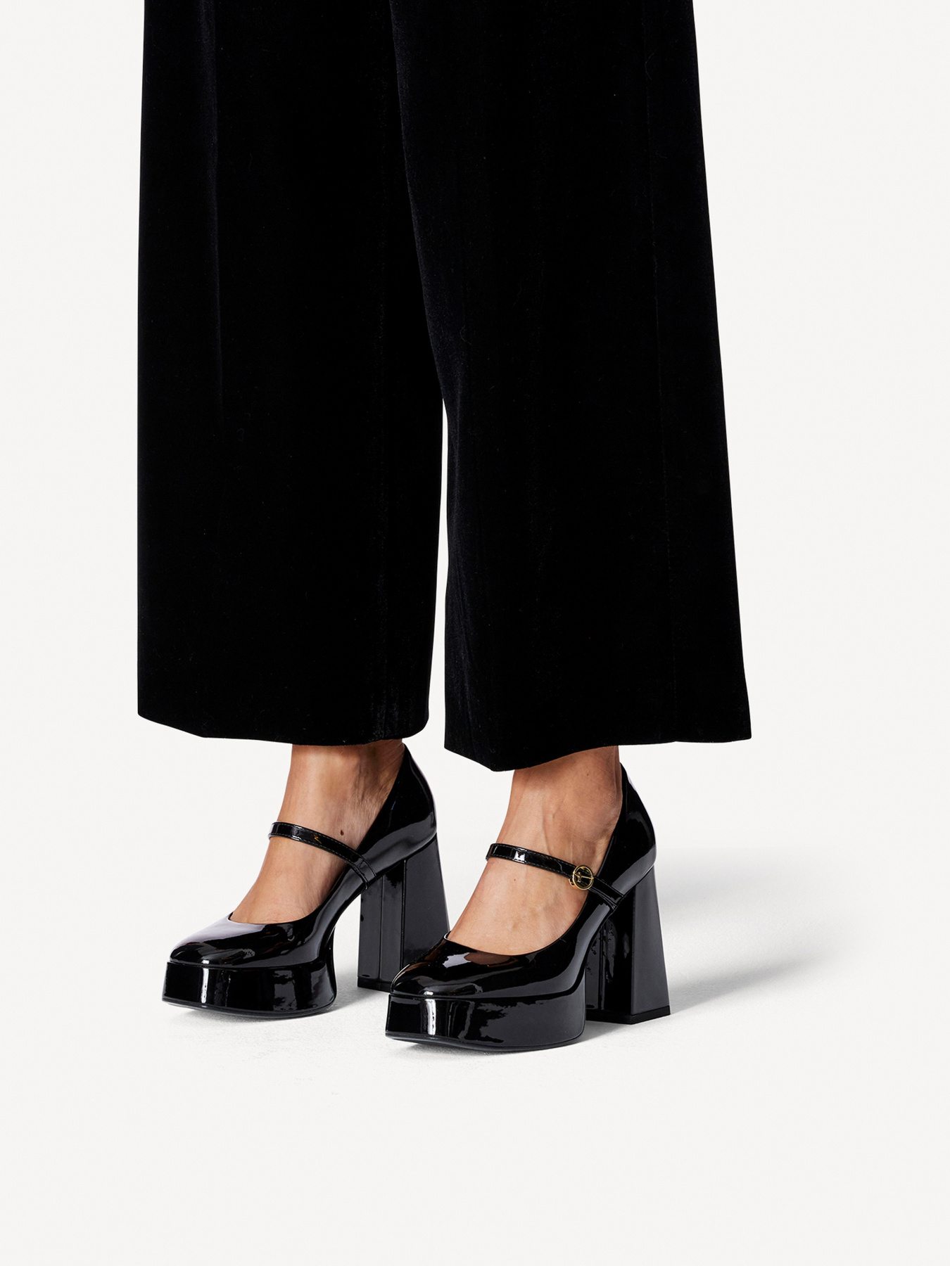 Туфли Tamaris модель 1-24403-41-018 Фото