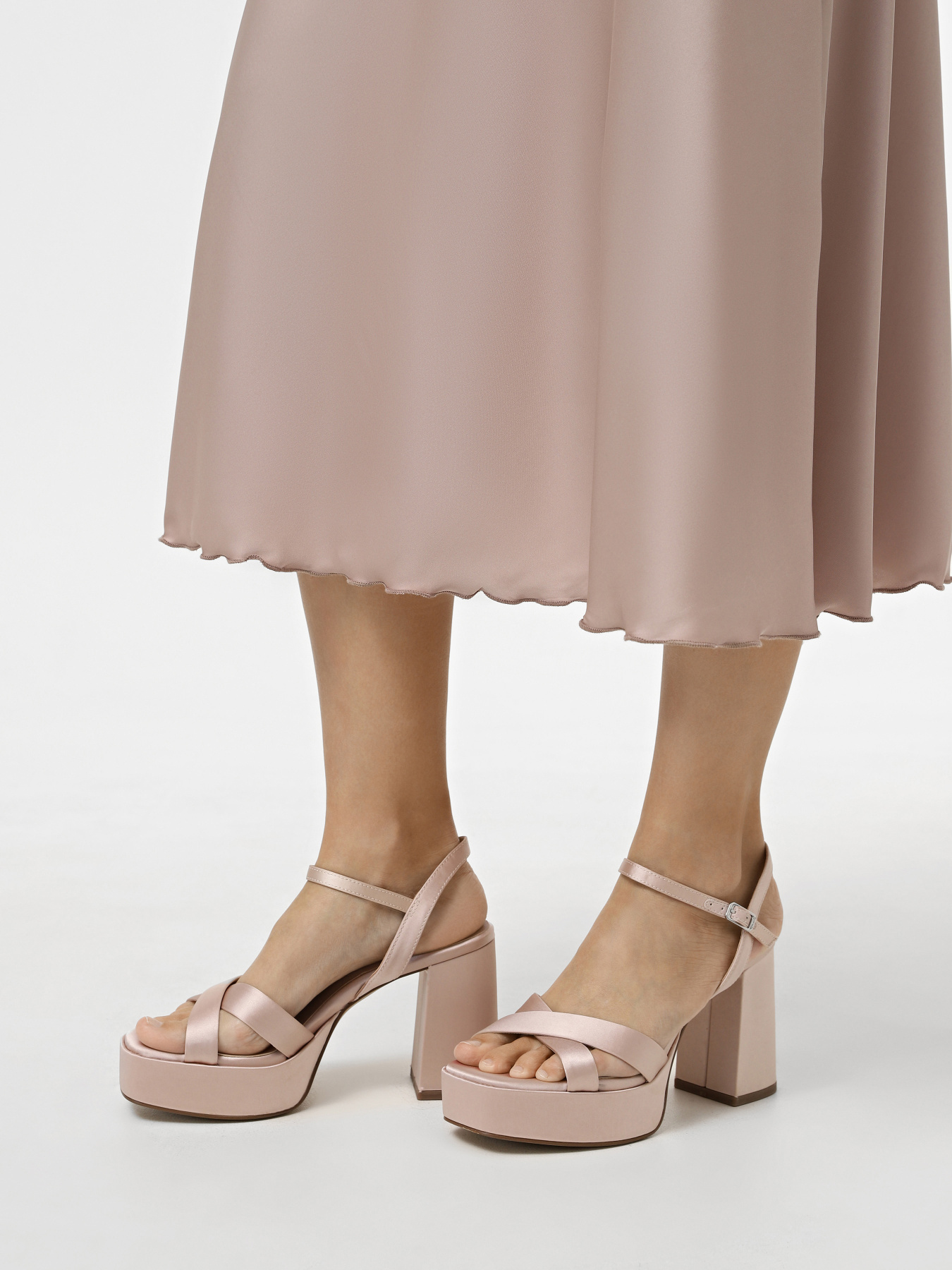 Босоножки Tamaris модель 1-28050-42-508 Фото