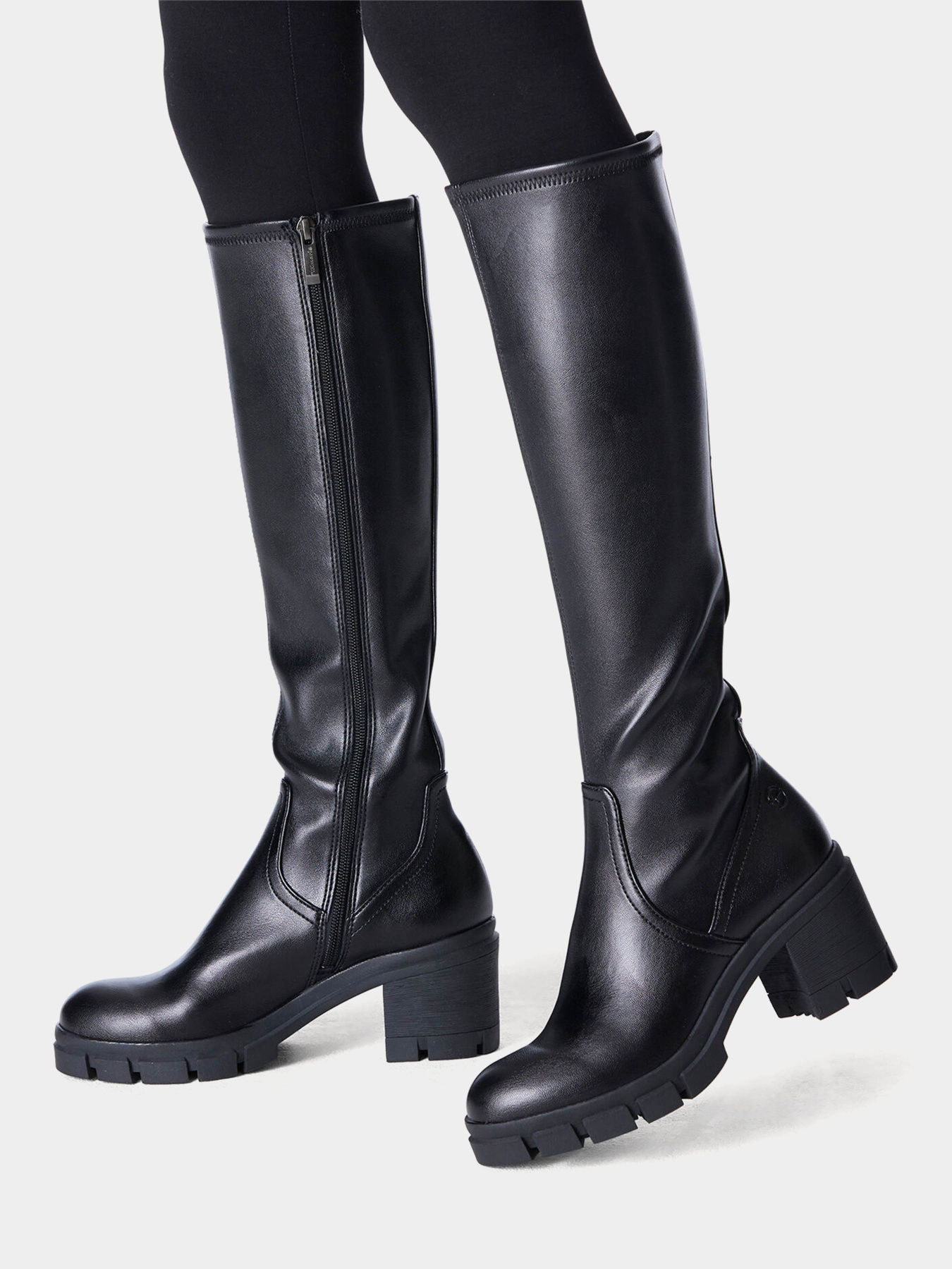 Сапоги Tamaris модель 1-25600-41-001 Фото