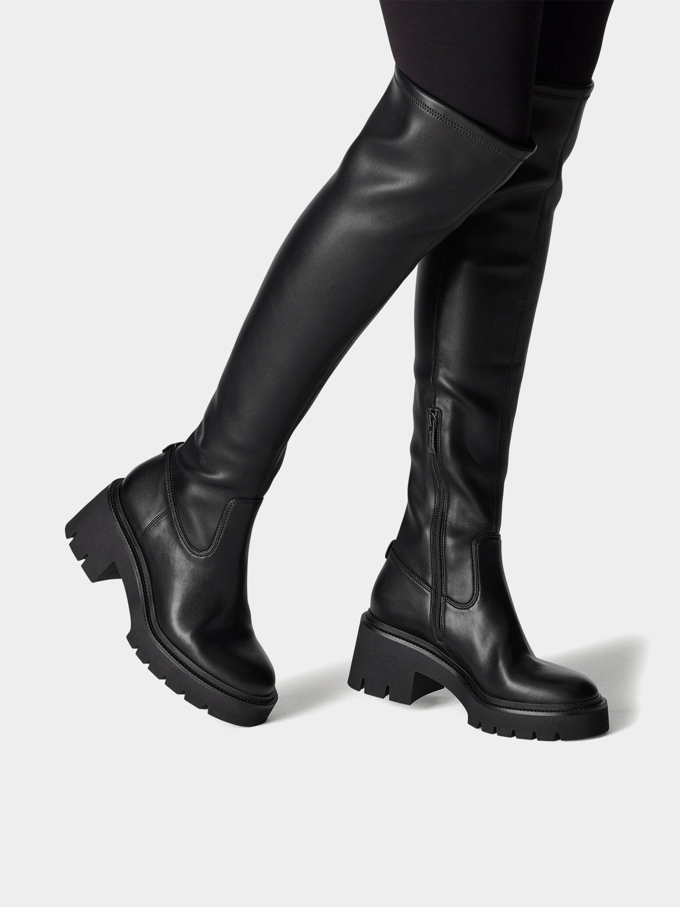 Чоботи Tamaris модель 1-25621-43-001 Чоботи Tamaris модель 1-25621-43-001 Фото