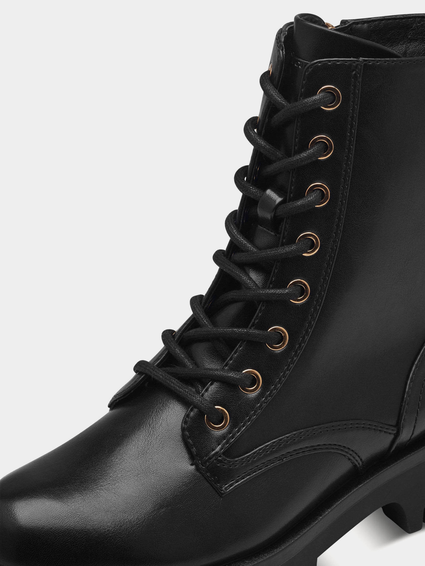 Ботинки Tamaris модель 1-25906-41-048 Фото