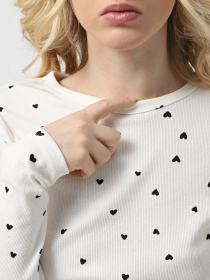 Лонгслив JDY модель 15336794_Cloud Dancer BLACK HEARTS Фото