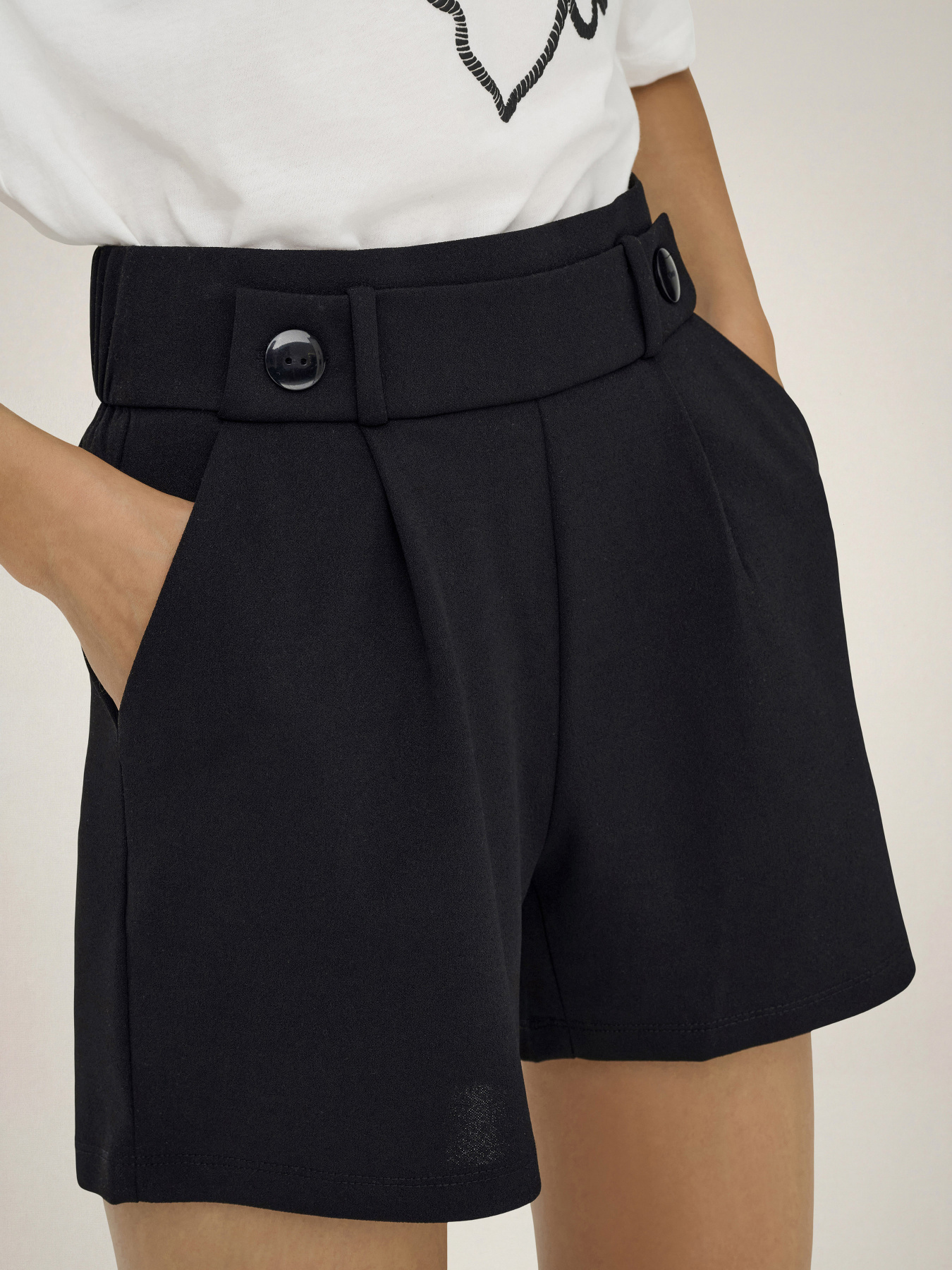 Шорти JDY GEGGO LIFE SHORTS модель 15203098_Black BLACK BUTTON Фото