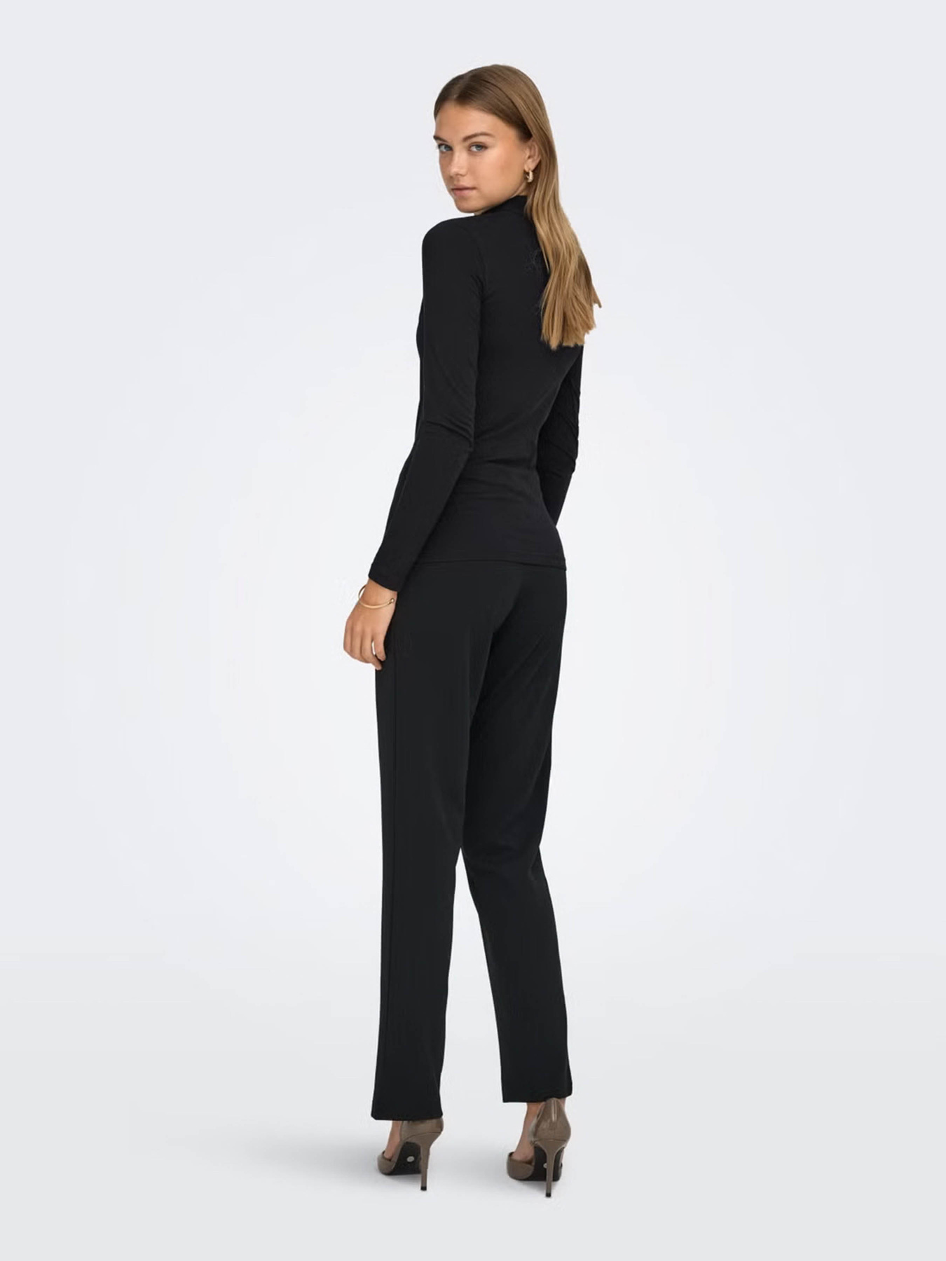 Свитры и кардиганы JDY AVA NEW TURTLENECK TOP модель 15211083_Black Фото