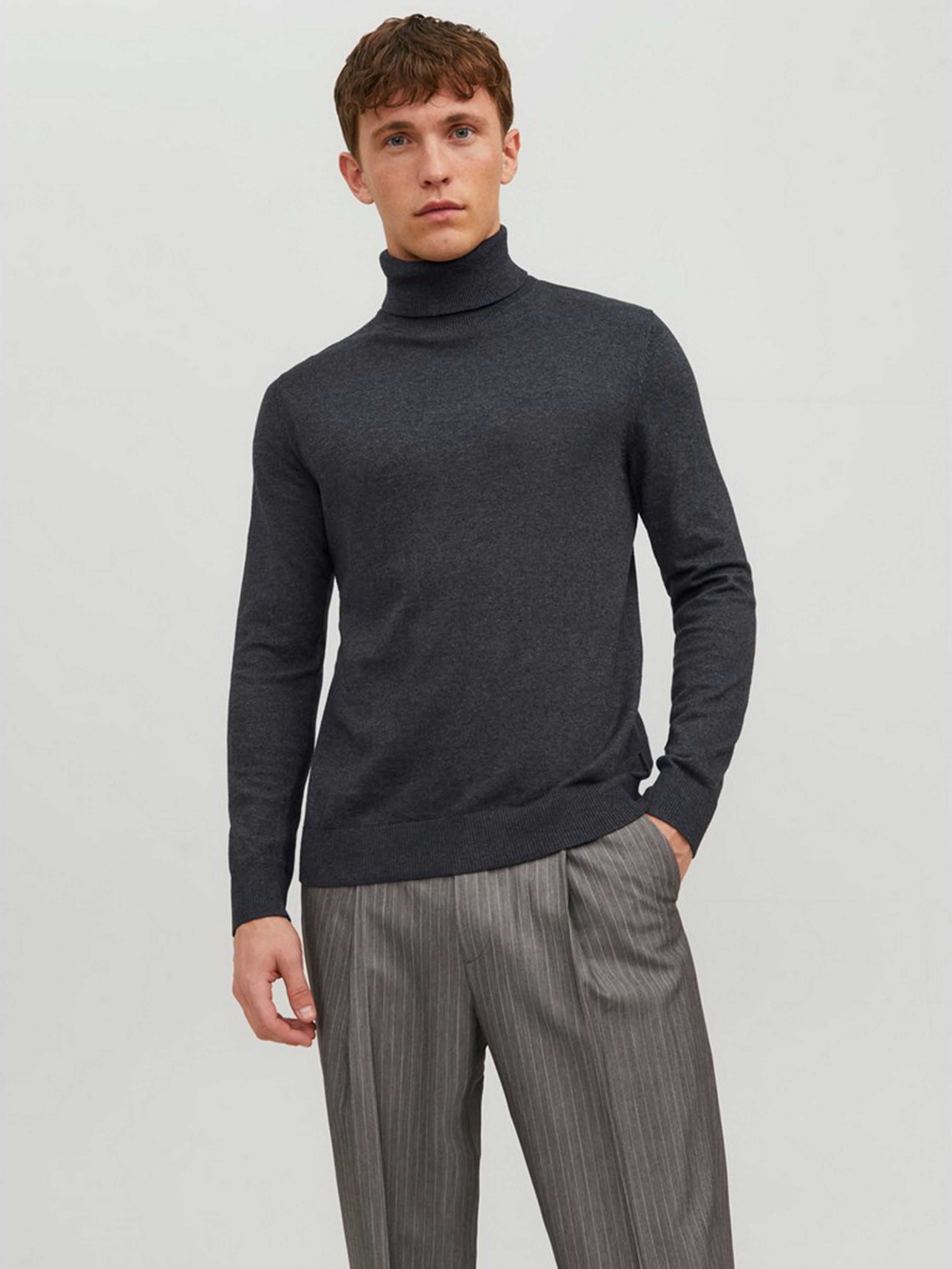 Чоловічий Гольф JACK & JONES EMIL KNIT ROLL NECK (JNJ151) колір темно-сірий, матеріал бавовна/віскоза
