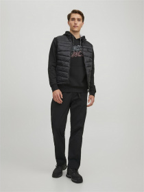 Жилет з утеплювачем JACK & JONES Hero модель 12211790_Black Фото