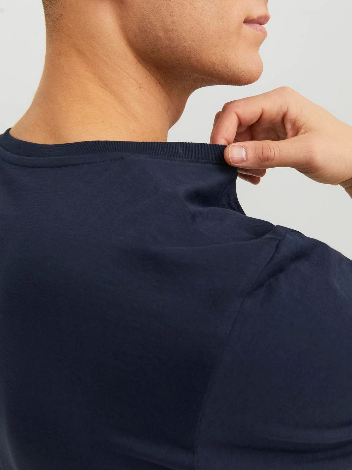 Футболка JACK & JONES модель 12233999_Navy Blazer Фото