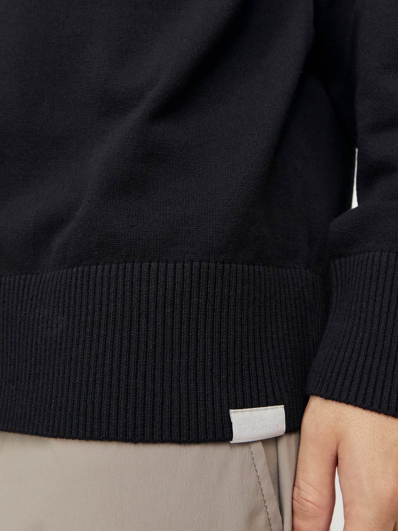 Джемпер JACK & JONES модель 12251556_Black Джемпер JACK & JONES модель 12251556_Black Фото