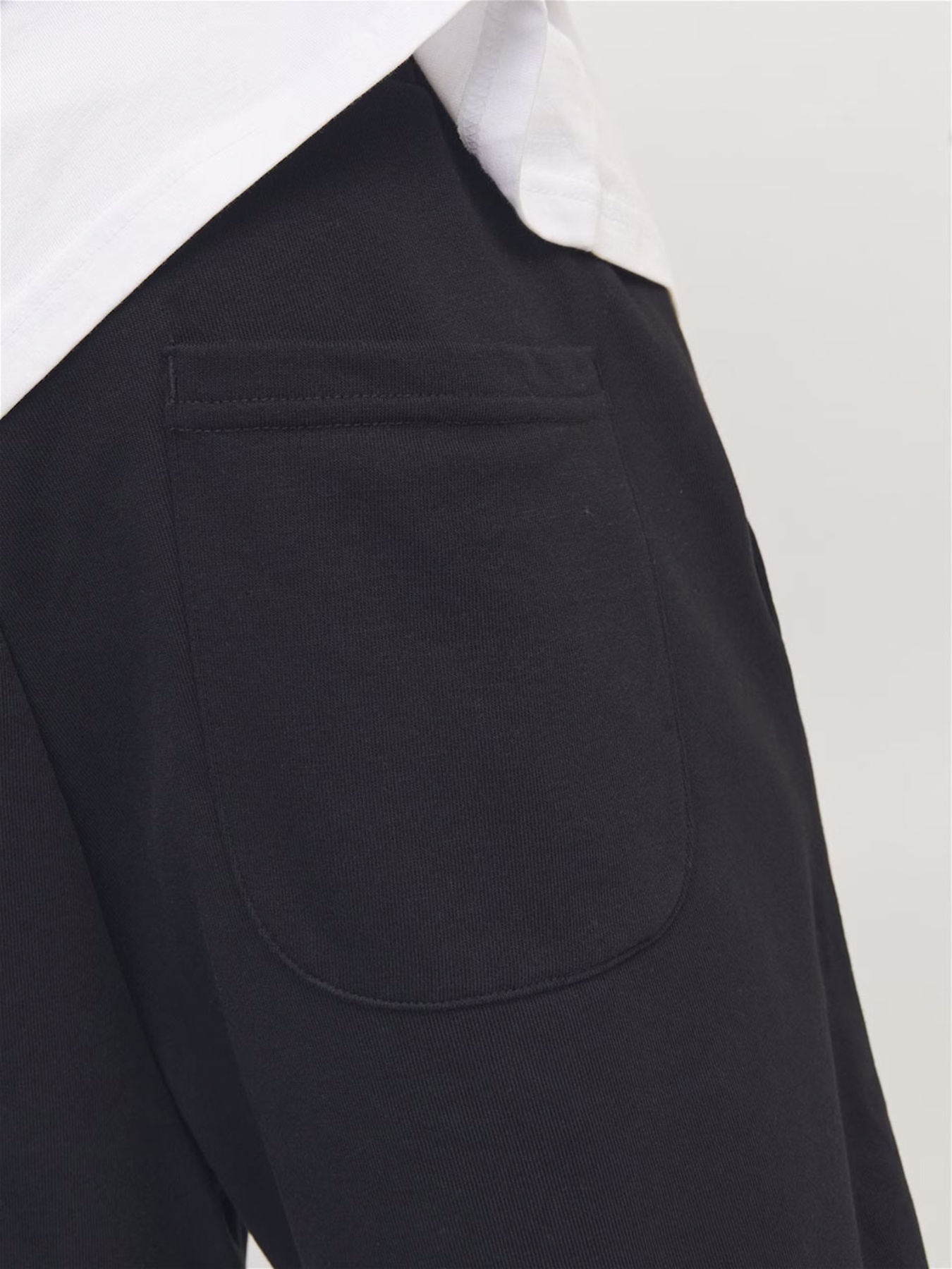 Повсякденні шорти JACK & JONES модель 12252251_Black Фото