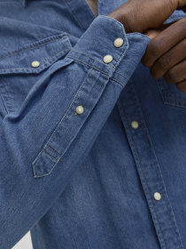 Рубашка повседневная JACK & JONES модель 12138115_Medium Blue Denim Slim Фото