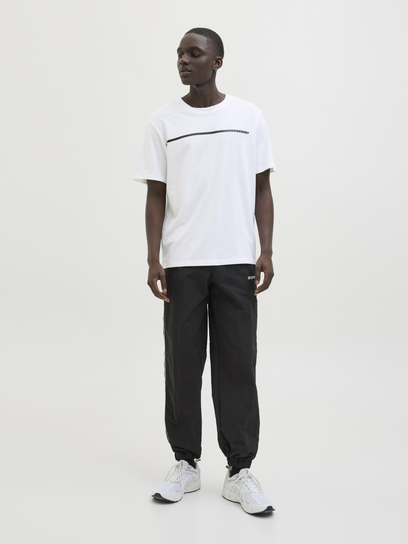 Футболки и поло JACK & JONES FUSION FULL BRANDING  TEE модель 12273120_Bright White Фото