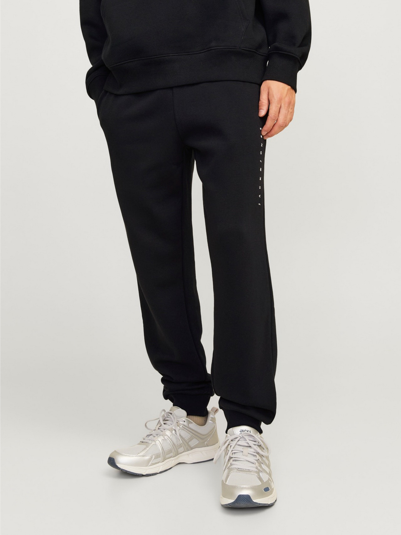Джоггеры JACK & JONES модель 12248838_Black Фото